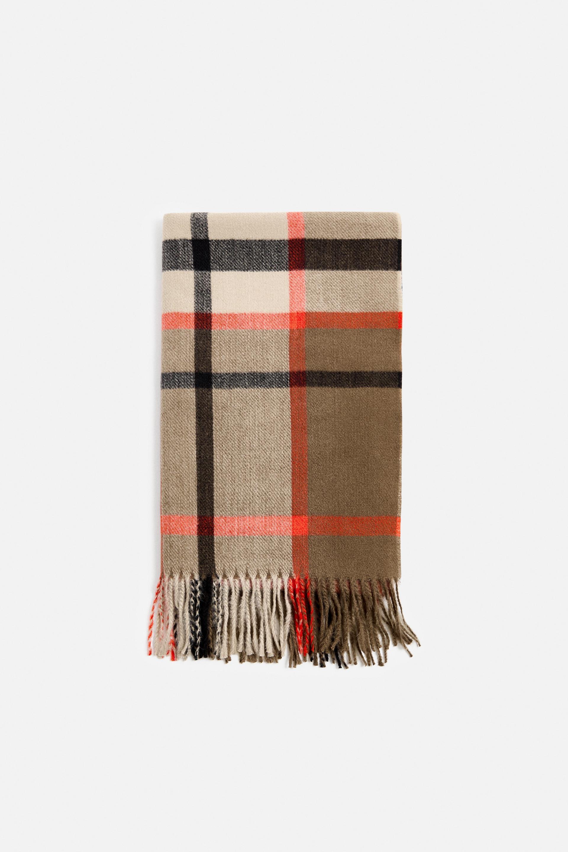 PLAID SCARF Product Image