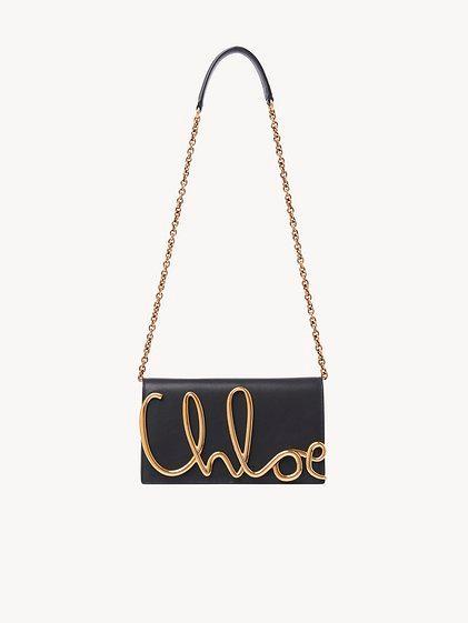 The Chloé Iconic crossbody bag in soft leather Product Image