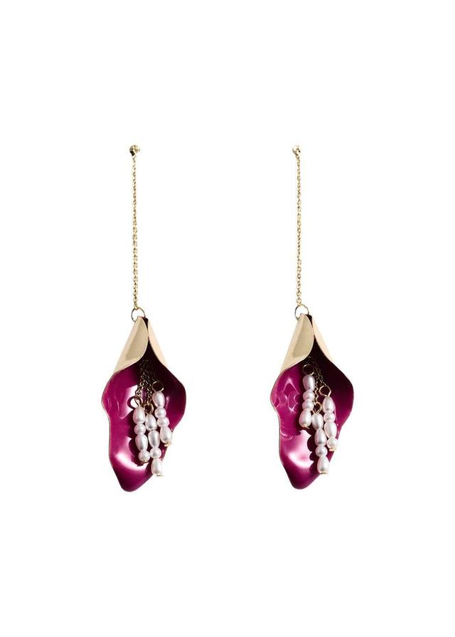 Long earrings with leaf design - Women | MANGO USA Product Image