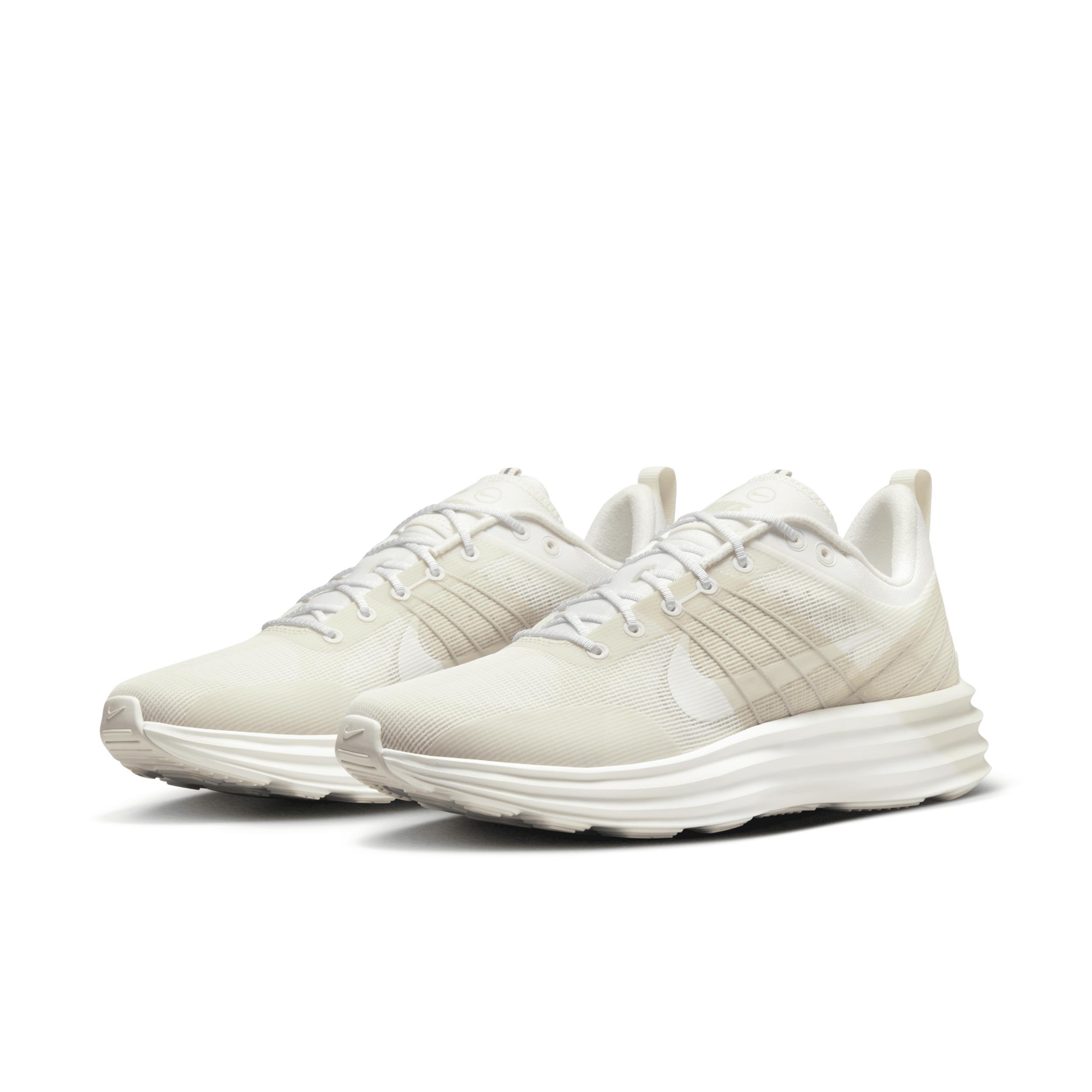 Nike Men's Lunar Roam Shoes Product Image