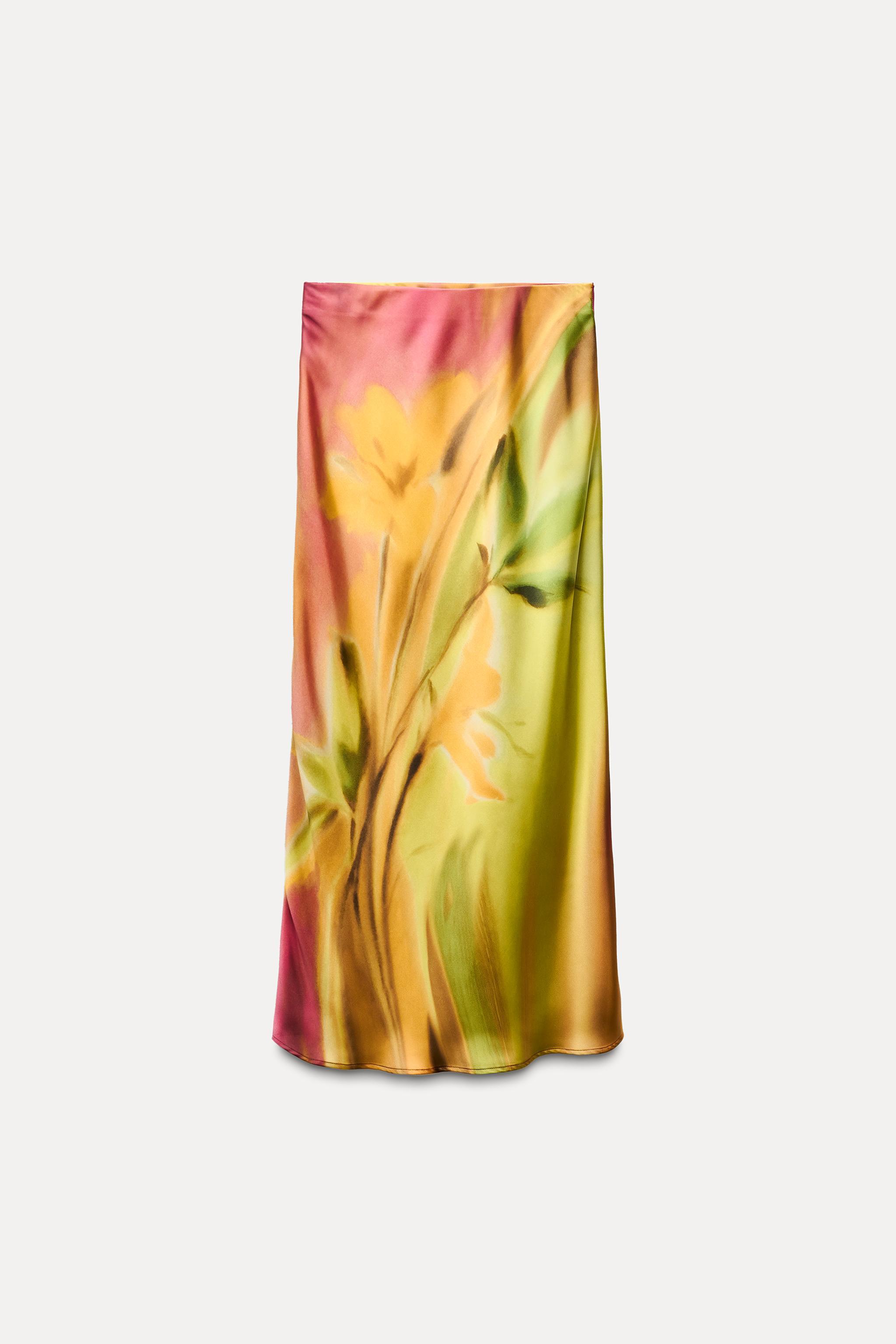 SATIN EFFECT PRINT TOP Product Image