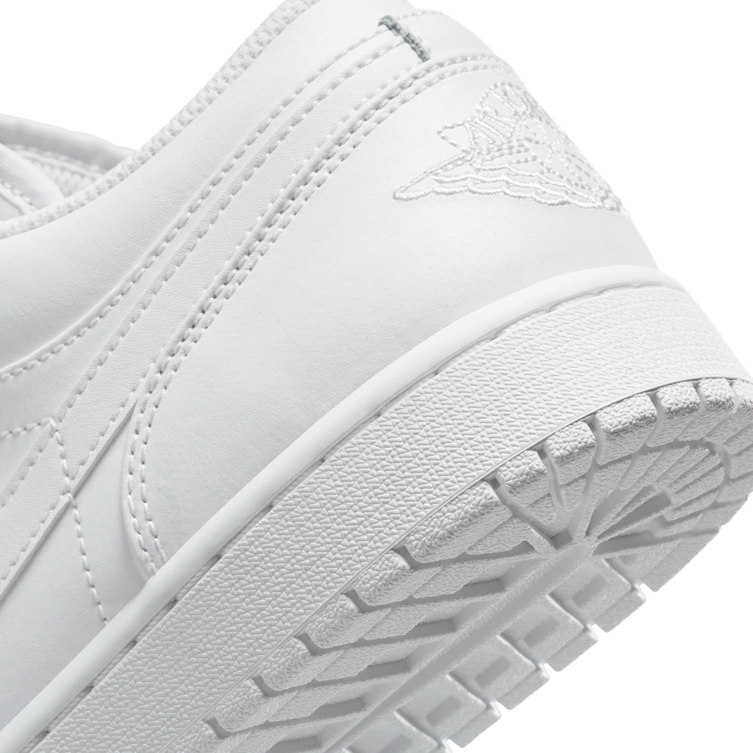 Men's Air Jordan 1 Low Shoes Product Image