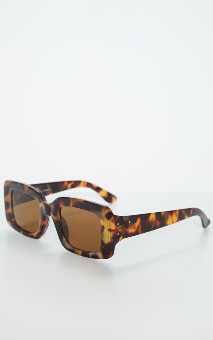 Tortoiseshell Rectangle Thick Frame Sunglasses Product Image