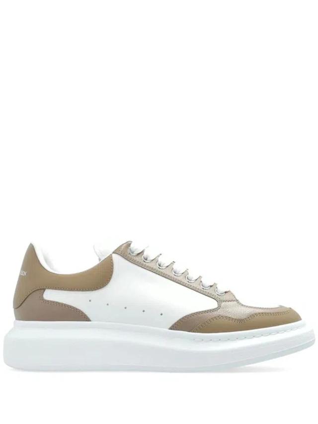 Sneakers In White Product Image