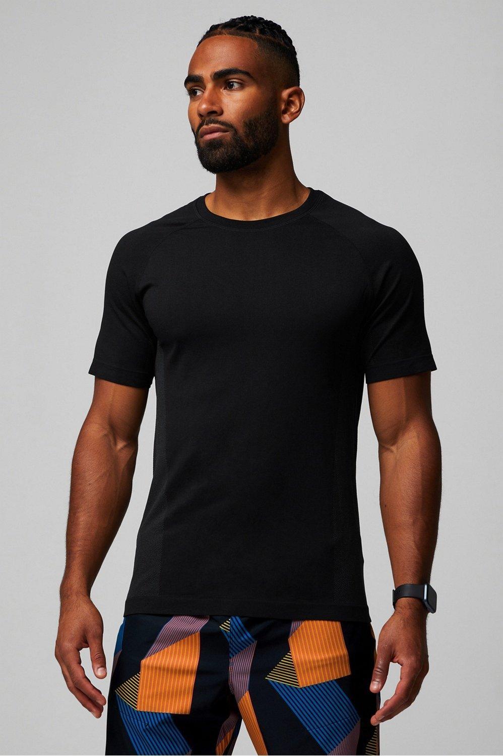 Fabletics Men The Training Day Tee male black Size L Product Image