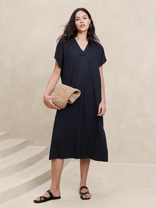 Linen-Blend Kaftan Midi Dress Product Image