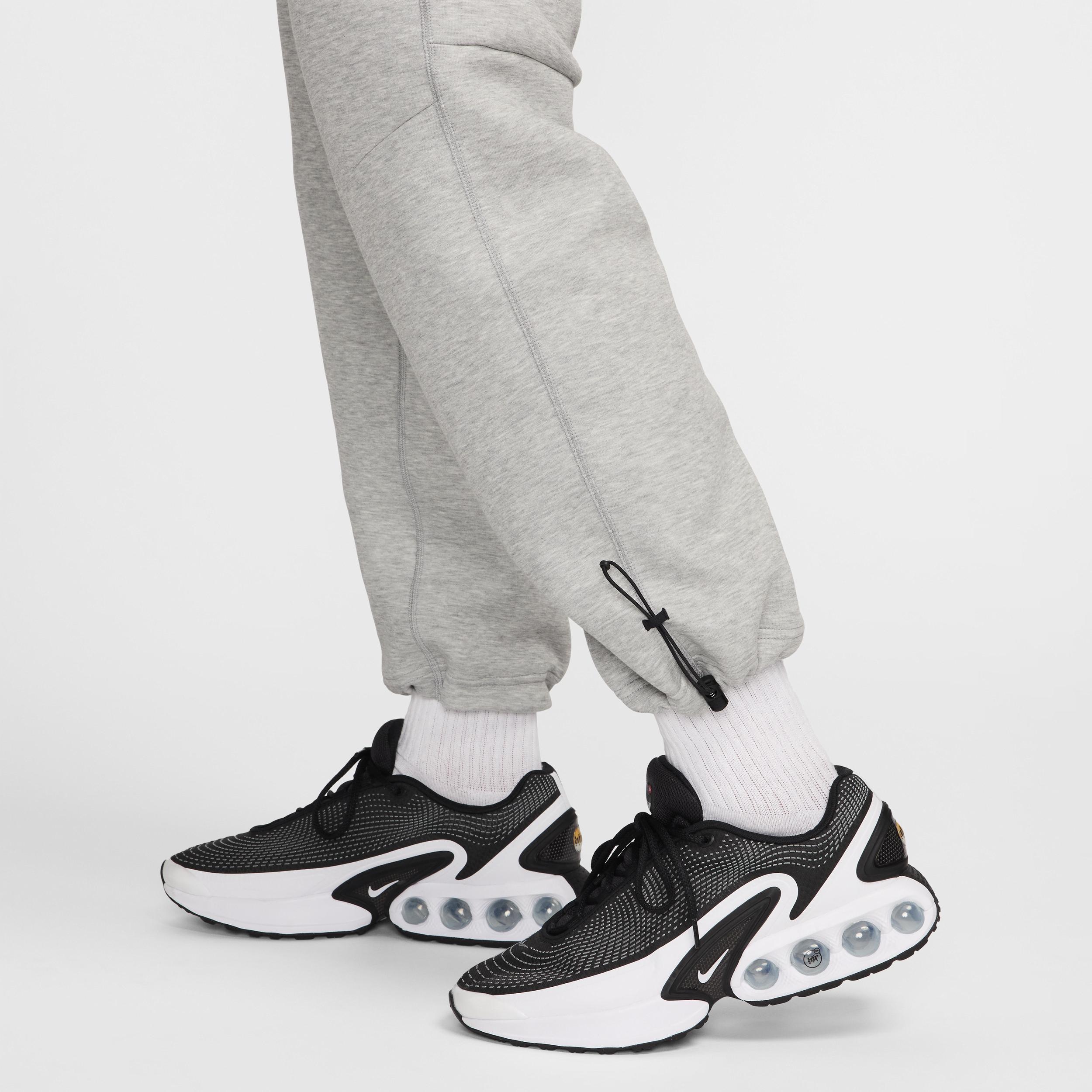 Nike Men's Tech Fleece Open-Hem Pants Product Image