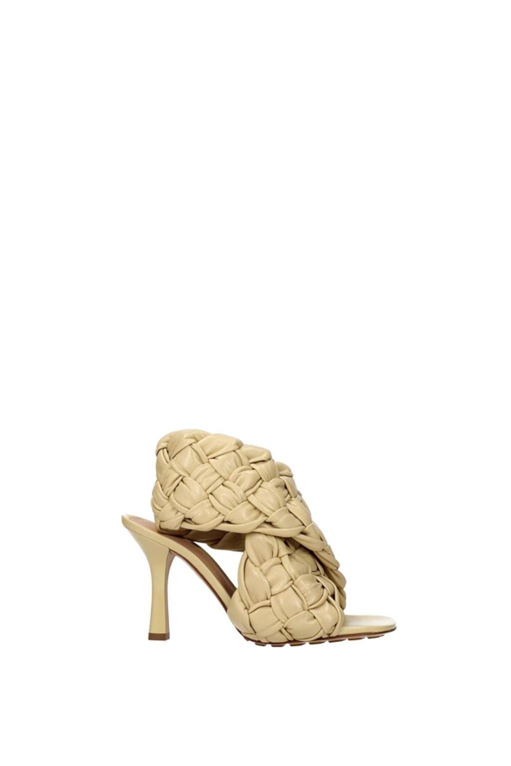 Intrecciato Slingback Sandal In Beige Product Image