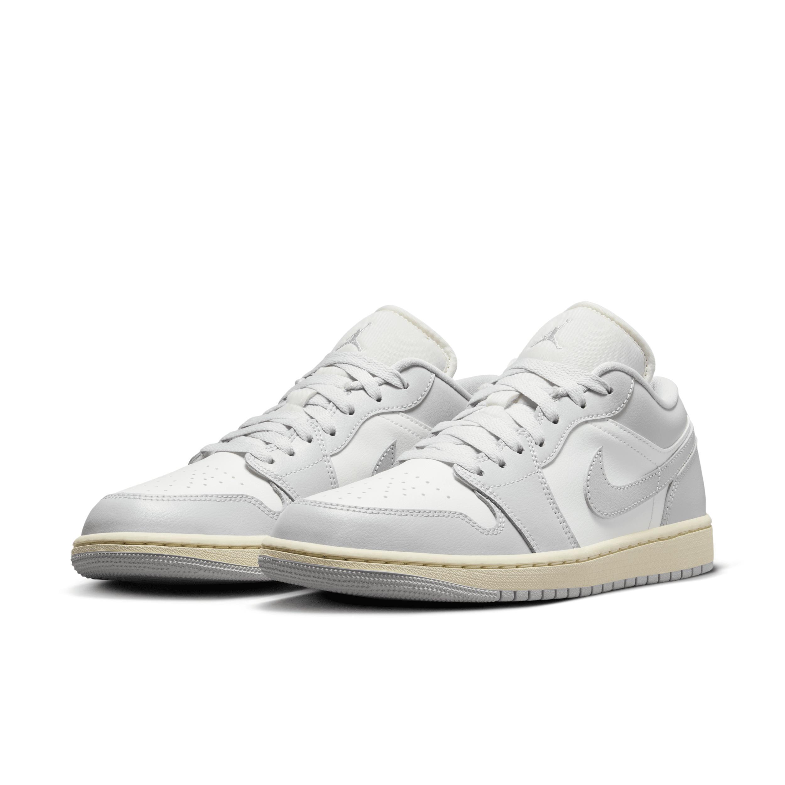 Air Jordan 1 Low Women's Shoes Product Image