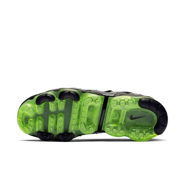 Nike Men's Air VaporMax Plus Shoes Product Image