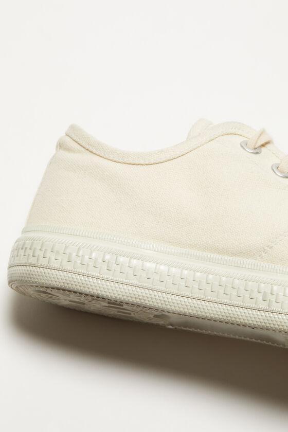 Low top sneakers Product Image