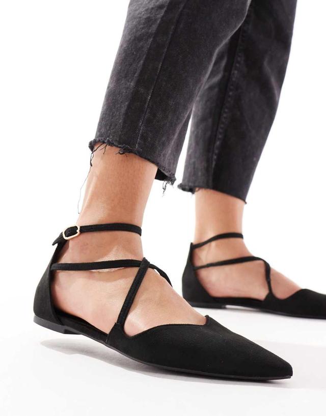 ASOS DESIGN Larna pointed ballet flats in black Product Image