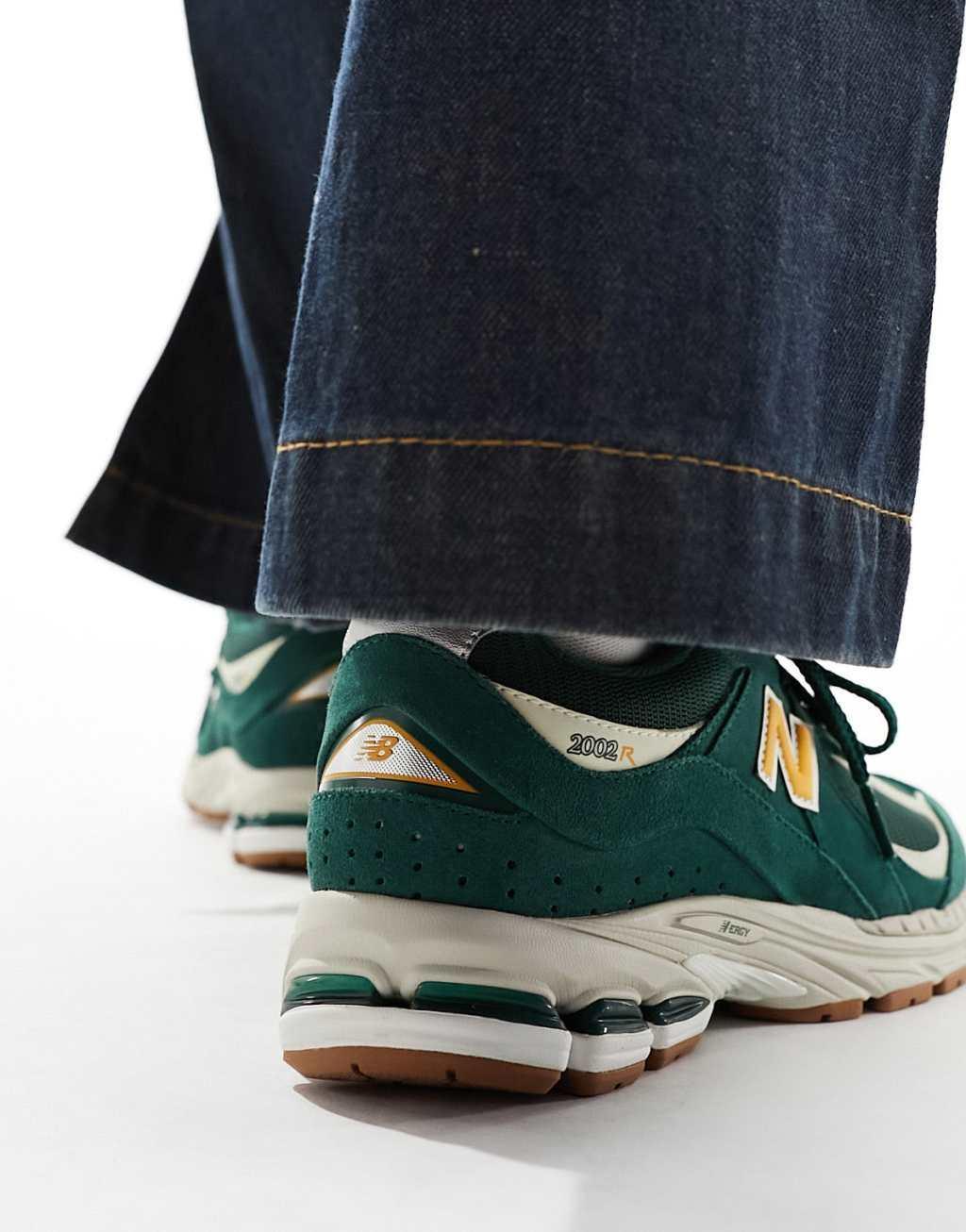 New Balance 2002 sneakers in green exclusive to ASOS Product Image