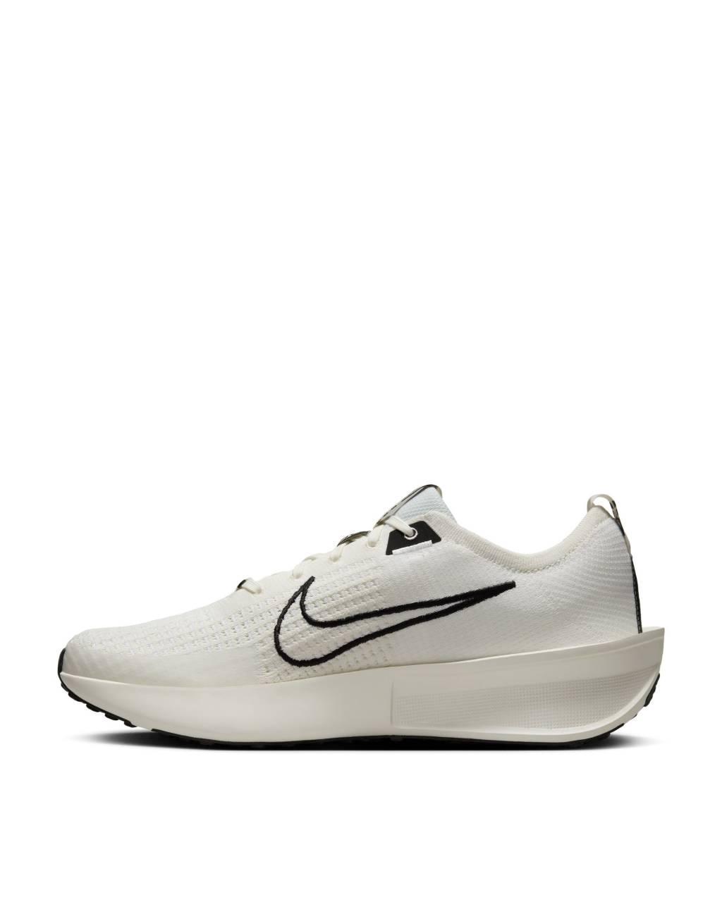 Nike Running Interact Run SE sneakers in off white Product Image