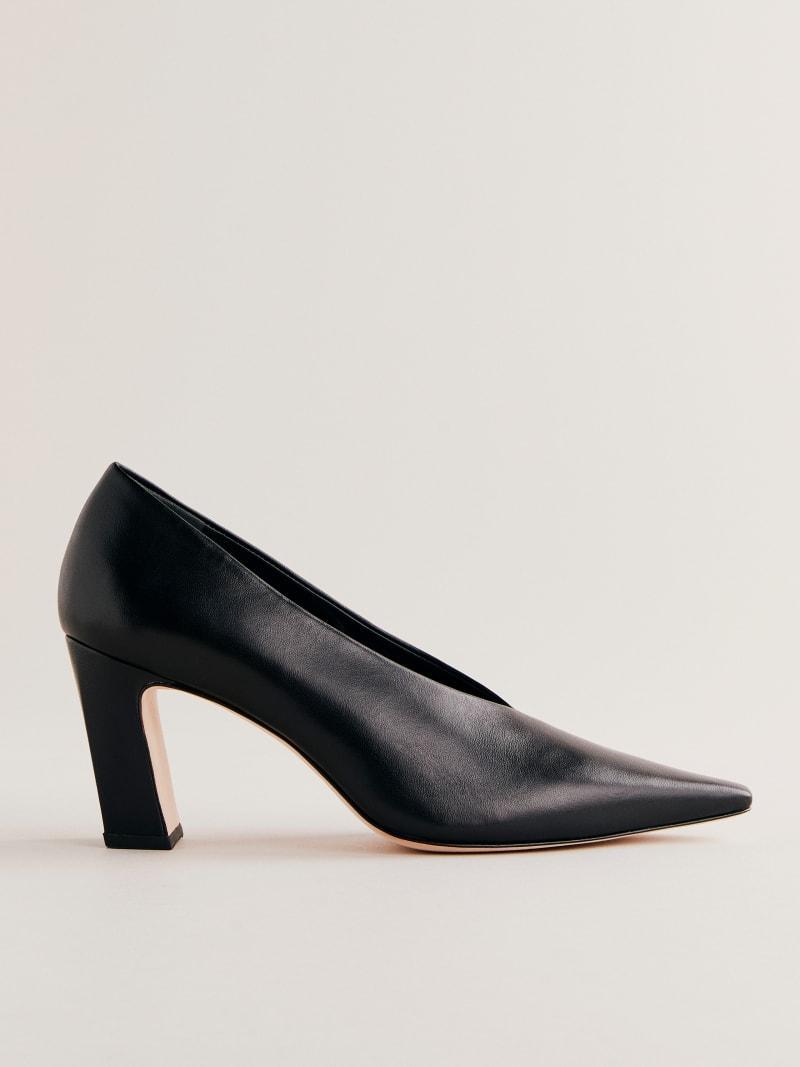 Nolita Pump Product Image