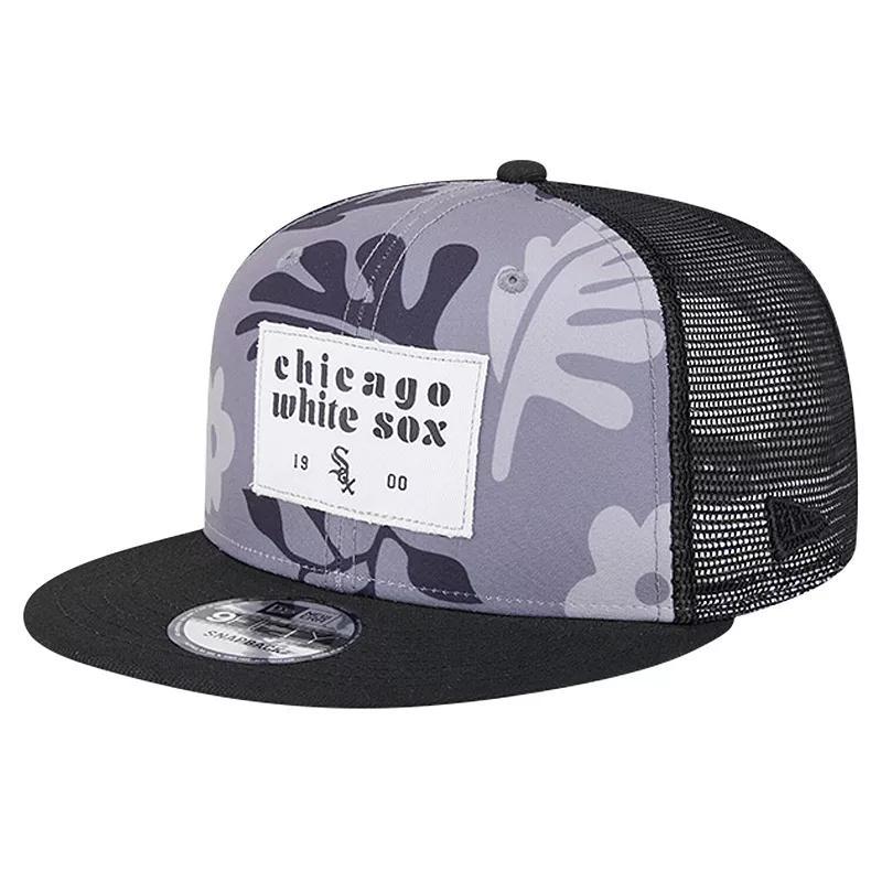 Mens New Era Chicago White Sox Bikini Bottom Trucker 9FIFTY Snapback Hat Product Image