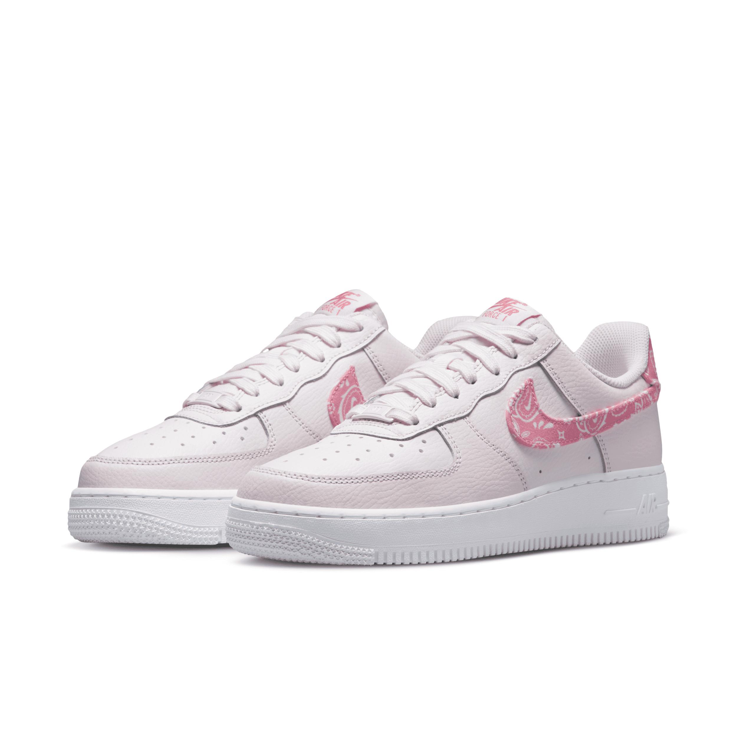 Nike Womens Nike Air Force 1 07 - Womens Basketball Shoes Product Image