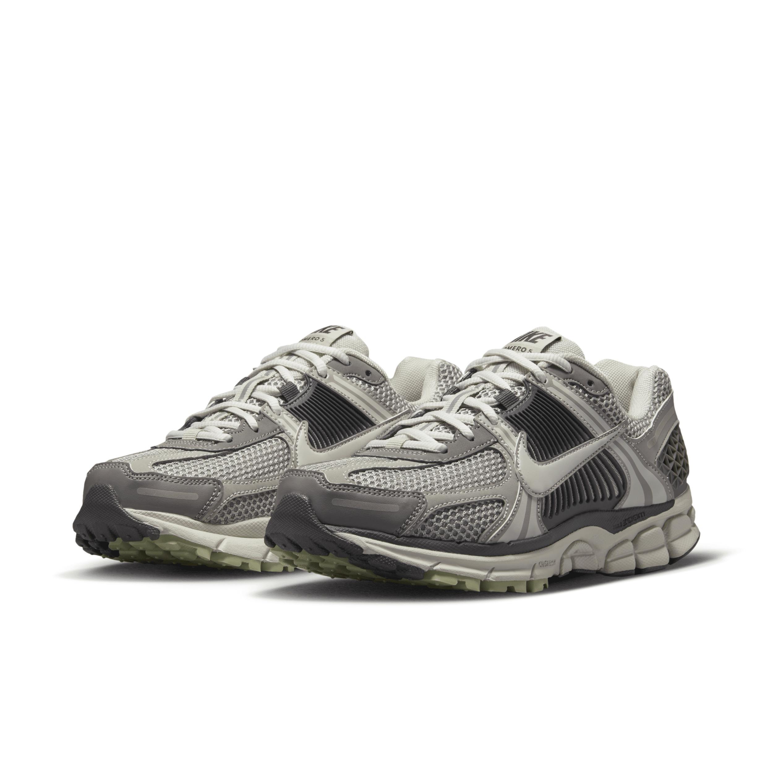 Nike Women's Zoom Vomero 5 Shoes Product Image