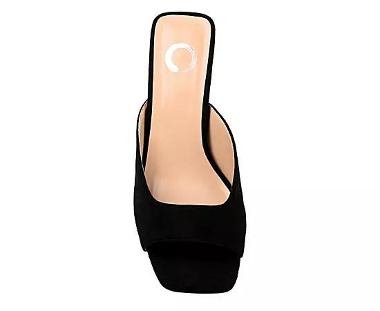 Journee Collection Womens Larna Pumps Product Image