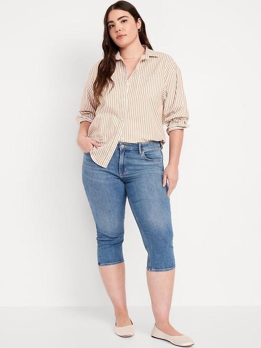 Mid-Rise Wow Capri Jeans Product Image