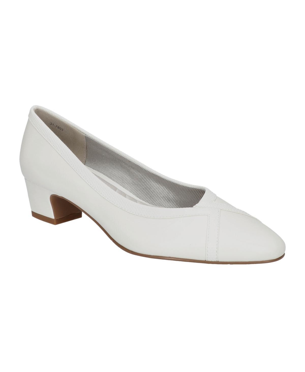 Myrtle by Easy Street Womens Block Heel Pumps Product Image