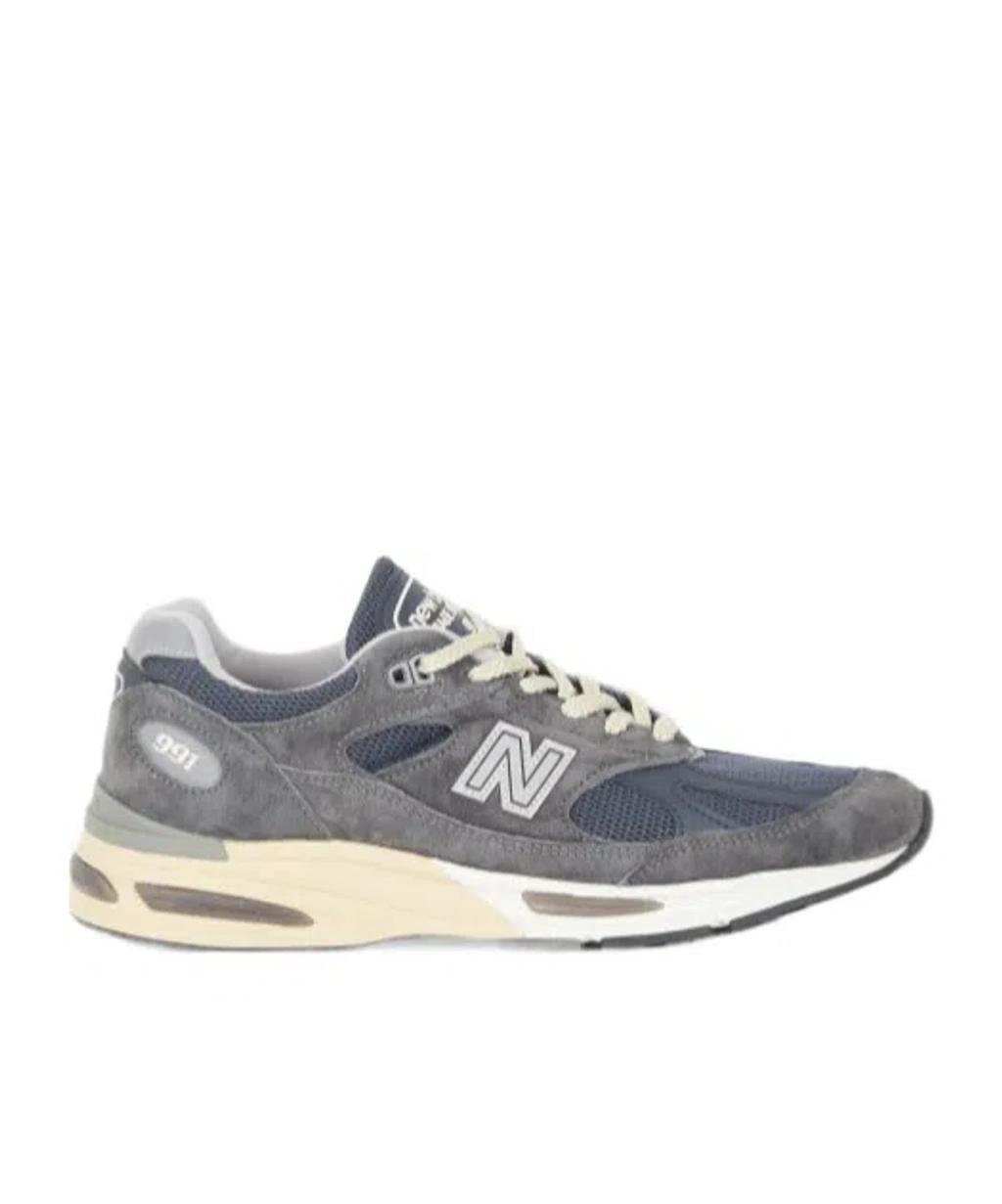 NEW BALANCE Laced Sneakers In Blue Product Image