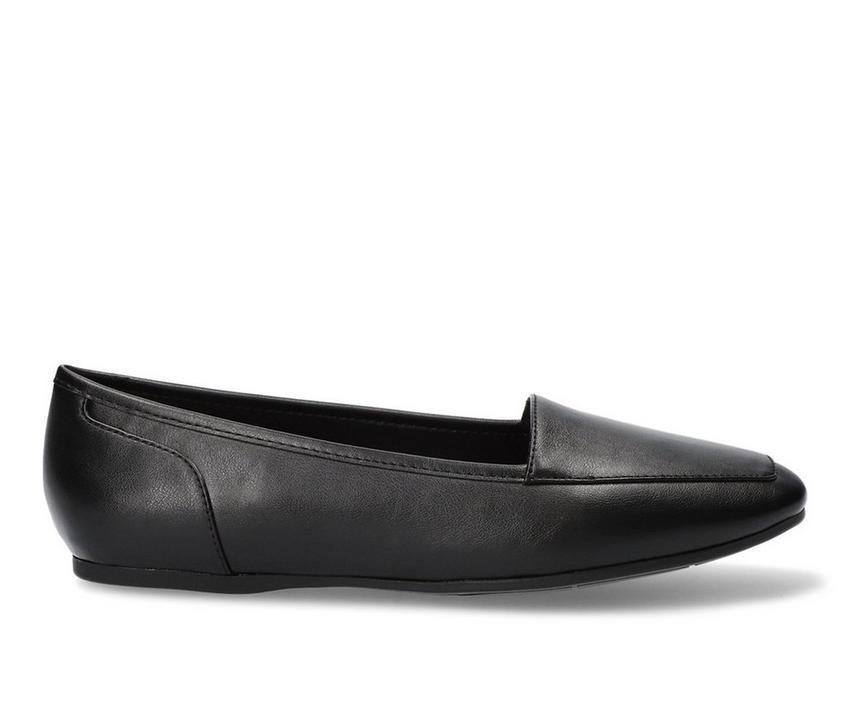 Women's Easy Street Thrill Flats Product Image