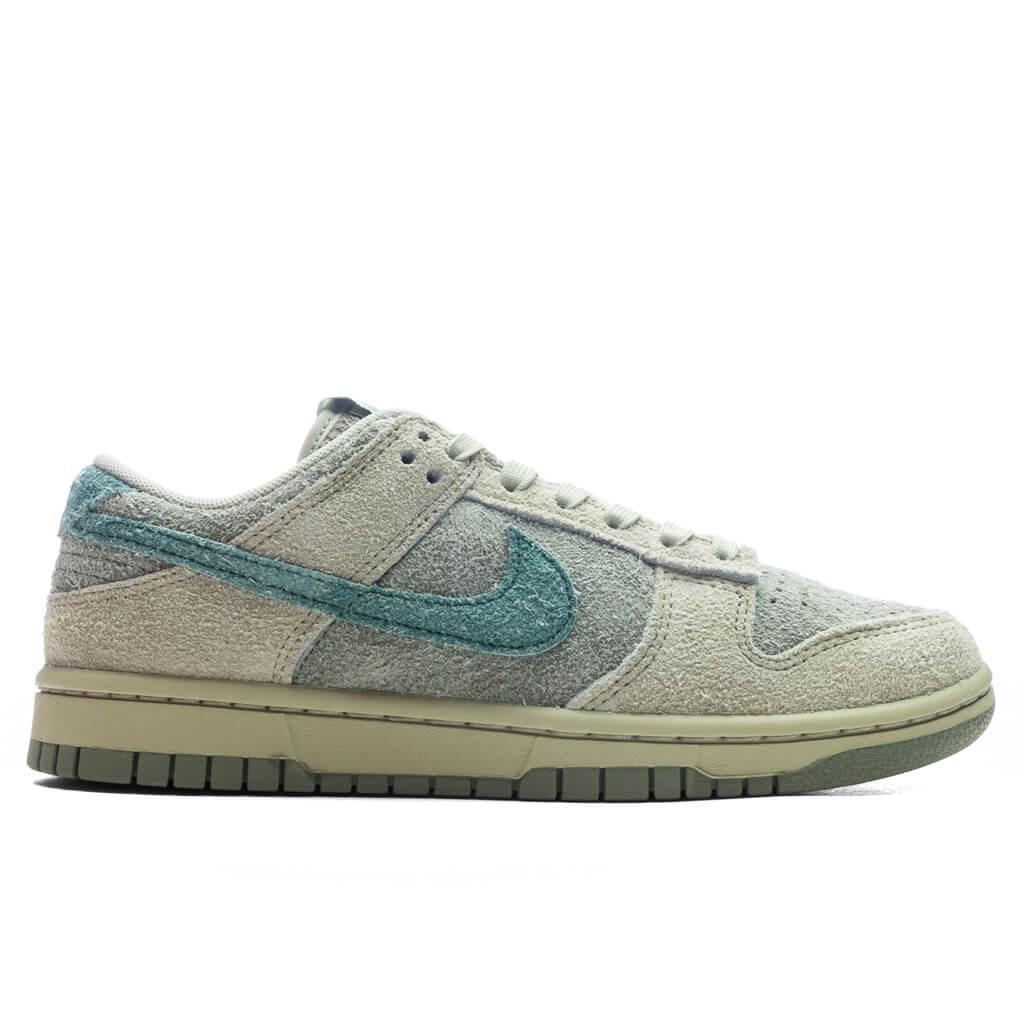 Women's Dunk Low - Olive Aura/Bicoastal/Oil Green Female Product Image