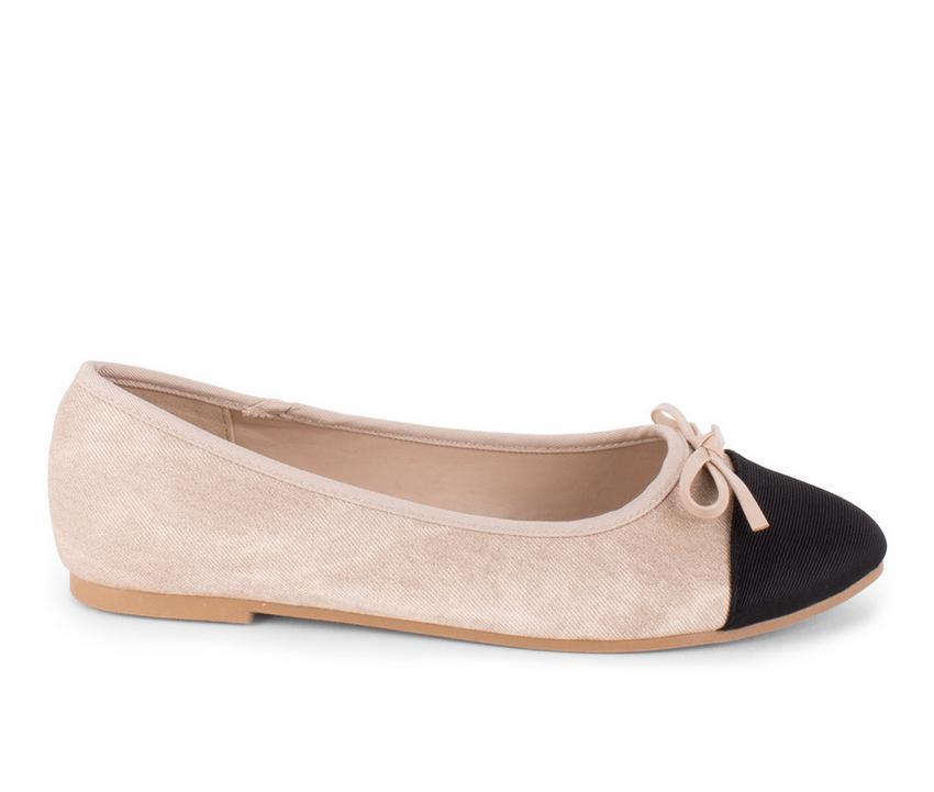 Women's Tahari Geneva Flats Product Image