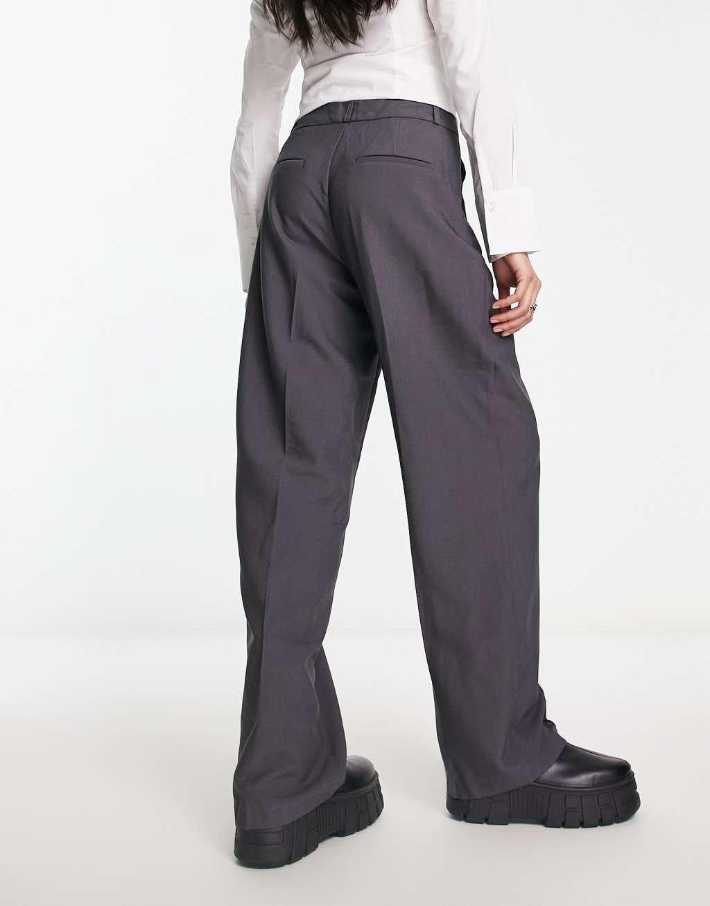 Only pleat wide leg tailored pants in charcoal  Product Image