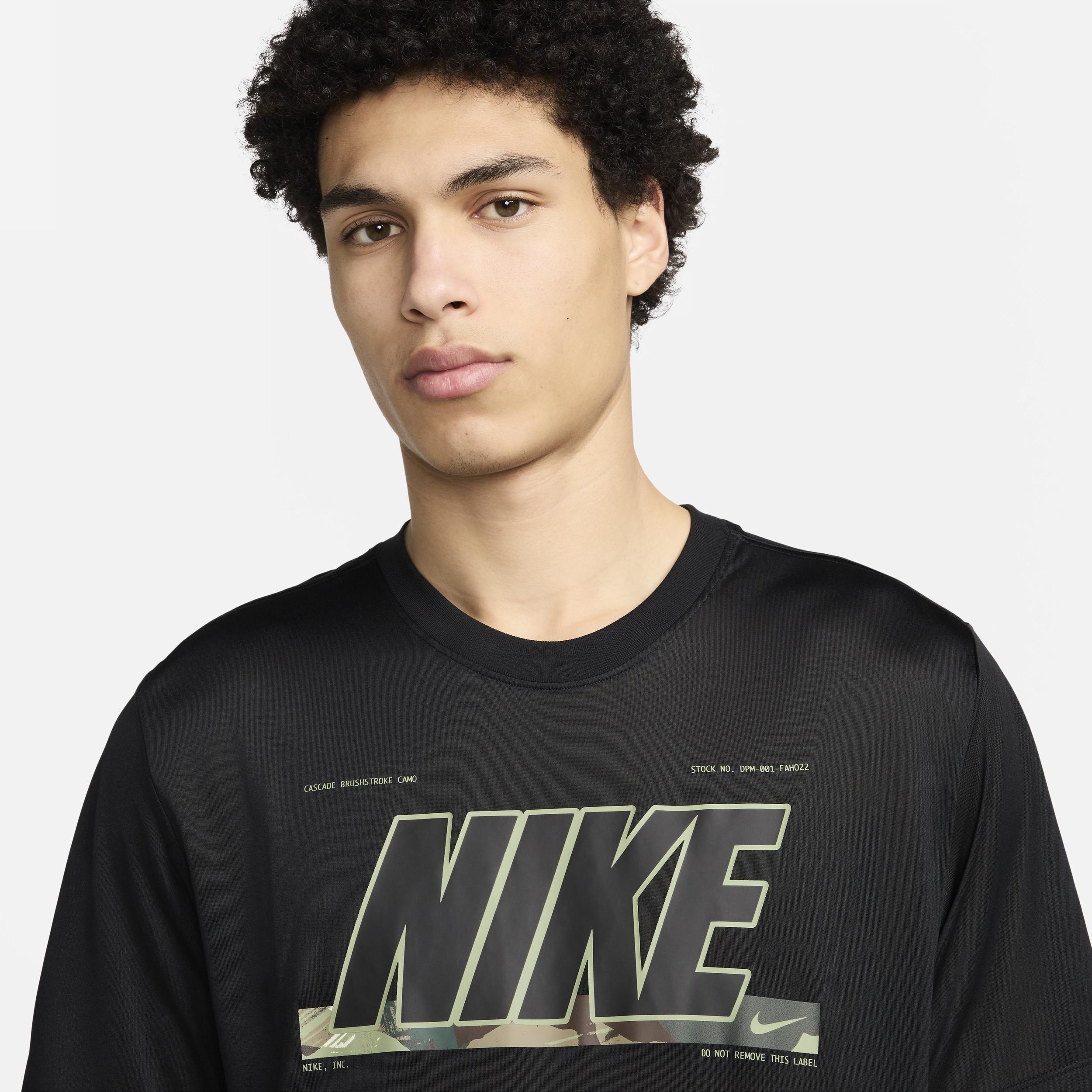 Nike Men's Dri-FIT Fitness T-Shirt Product Image