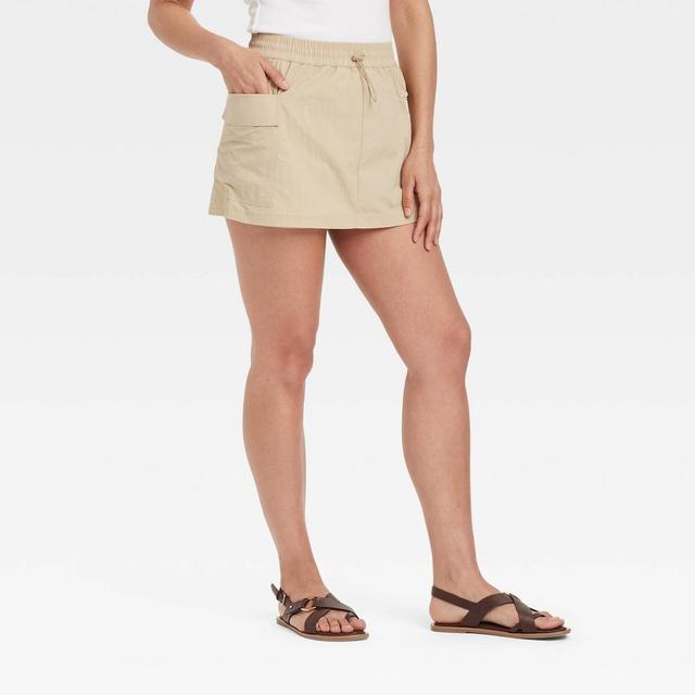 Womens Graphic Cargo Mini Skort - Beige Product Image