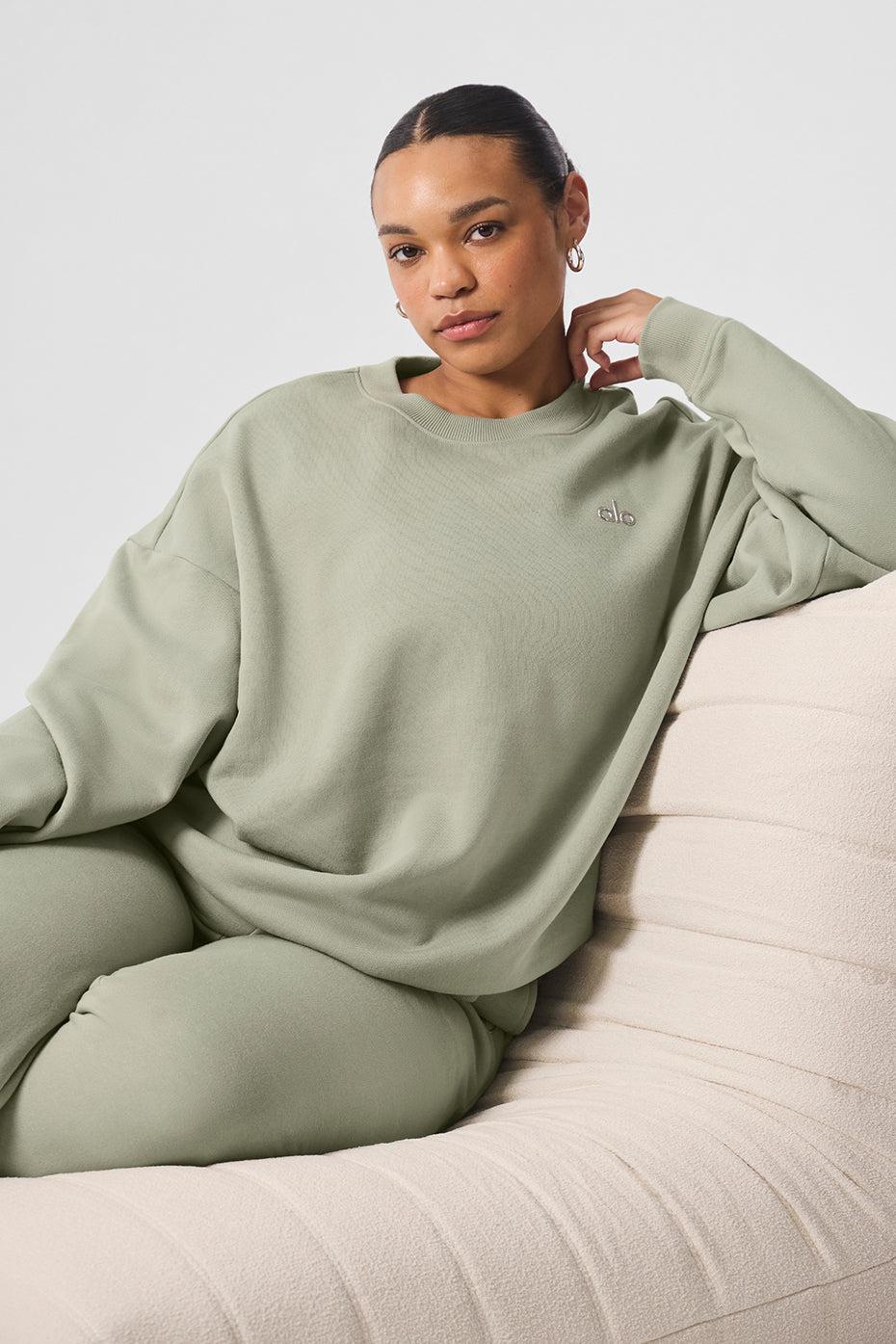 Accolade Crew Neck Pullover - Limestone Female Product Image