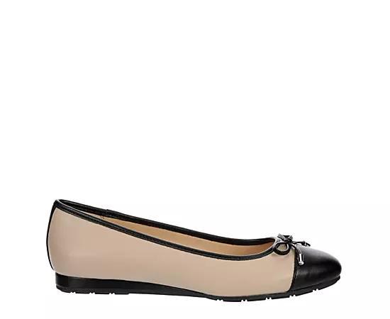 Lauren Blakwell Womens Dianna Flat Flats Shoes Product Image