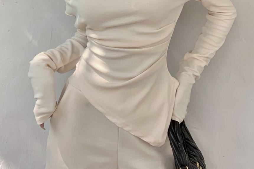 Long-Sleeve Cowl Neck Plain Asymmetrical T-Shirt Product Image