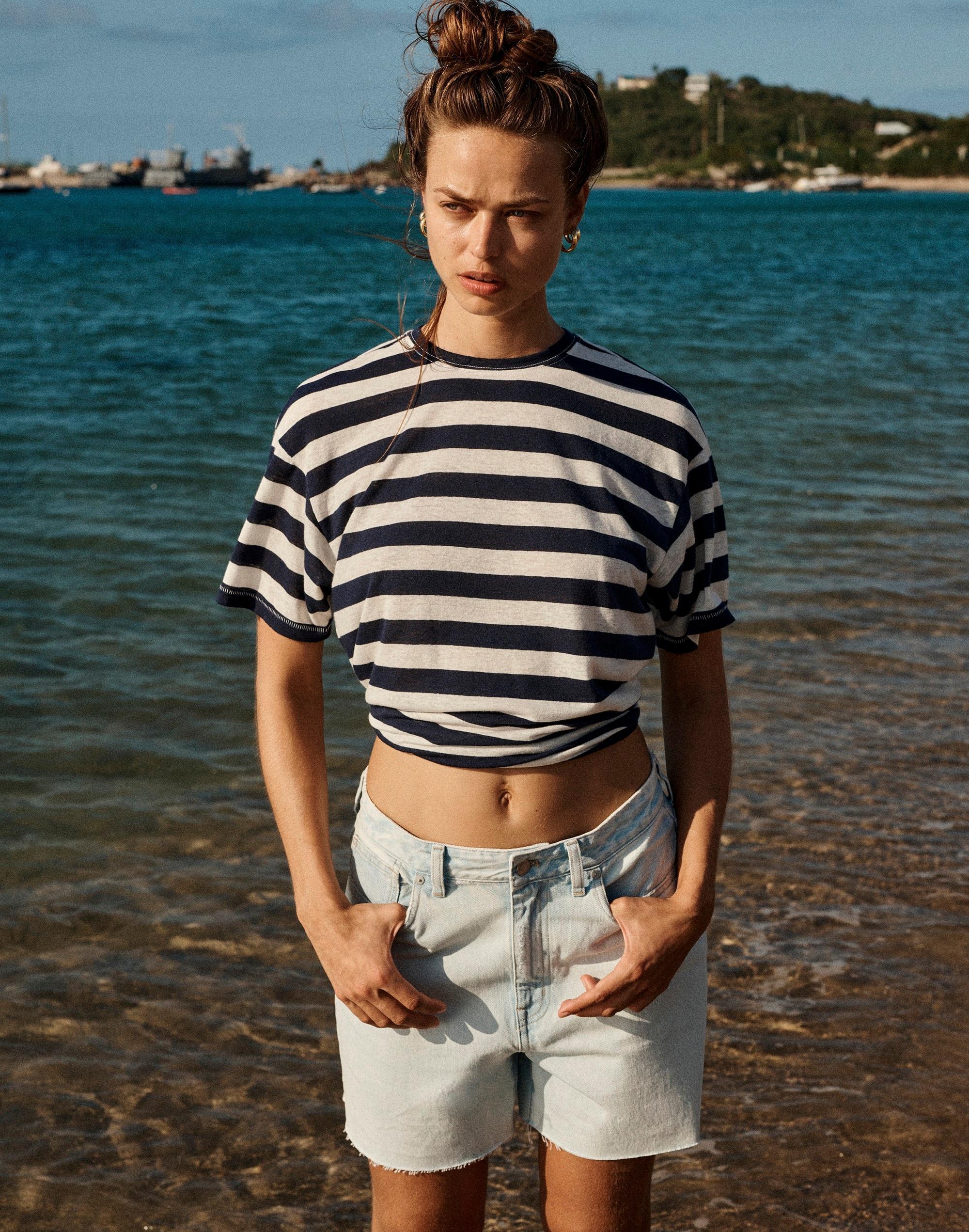 The '90s Mid-Length Jean Short in Pearlman Wash Product Image