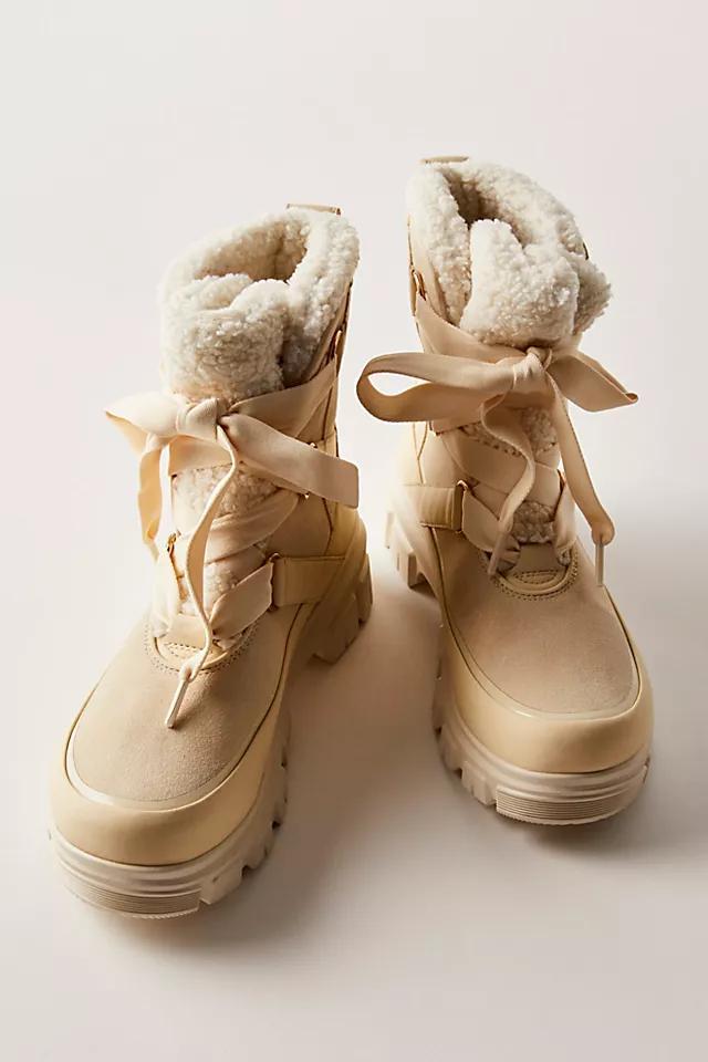 SOREL Tivoli V Resort Waterproof Boots product image