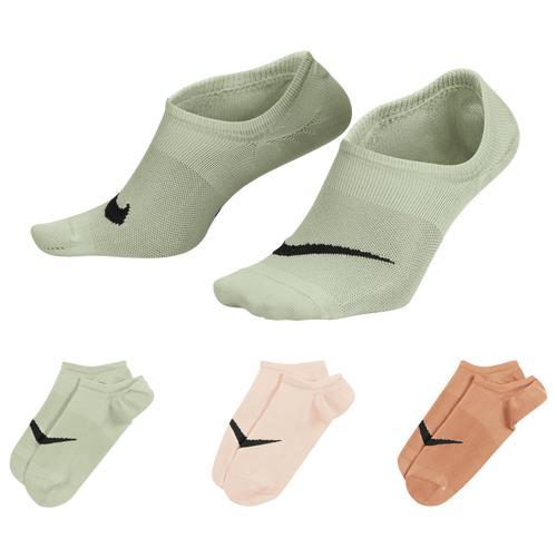 Womens Nike 3-Pack Everyday Plus Lightweight Training Footie Socks Product Image