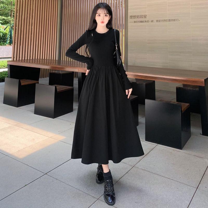 Long-Sleeve Crew Neck Plain Cutout Ruched Midi A-Line Dress Product Image