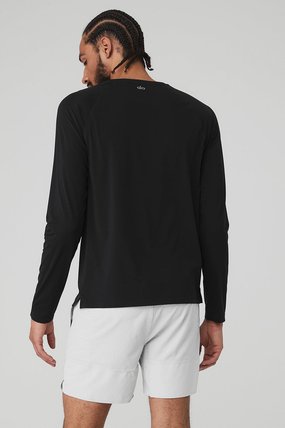 Idol Long Sleeve Performance Tee - Black Product Image