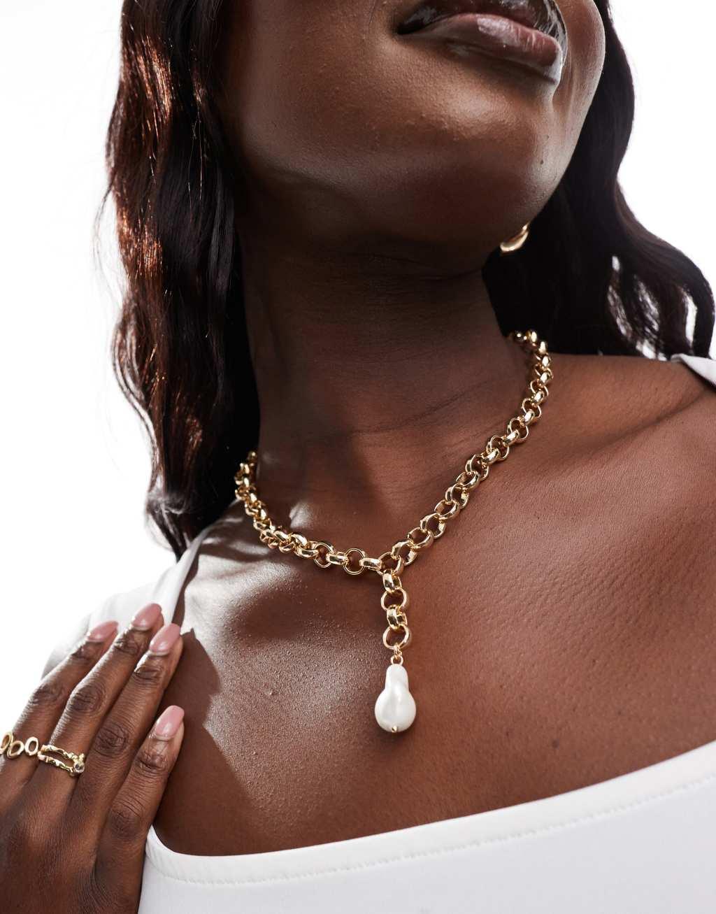 ASOS DESIGN Curve necklace with faux pearl pendant in gold tone Product Image