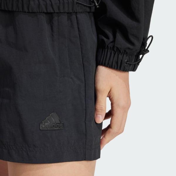 City Escape Woven Shorts Product Image