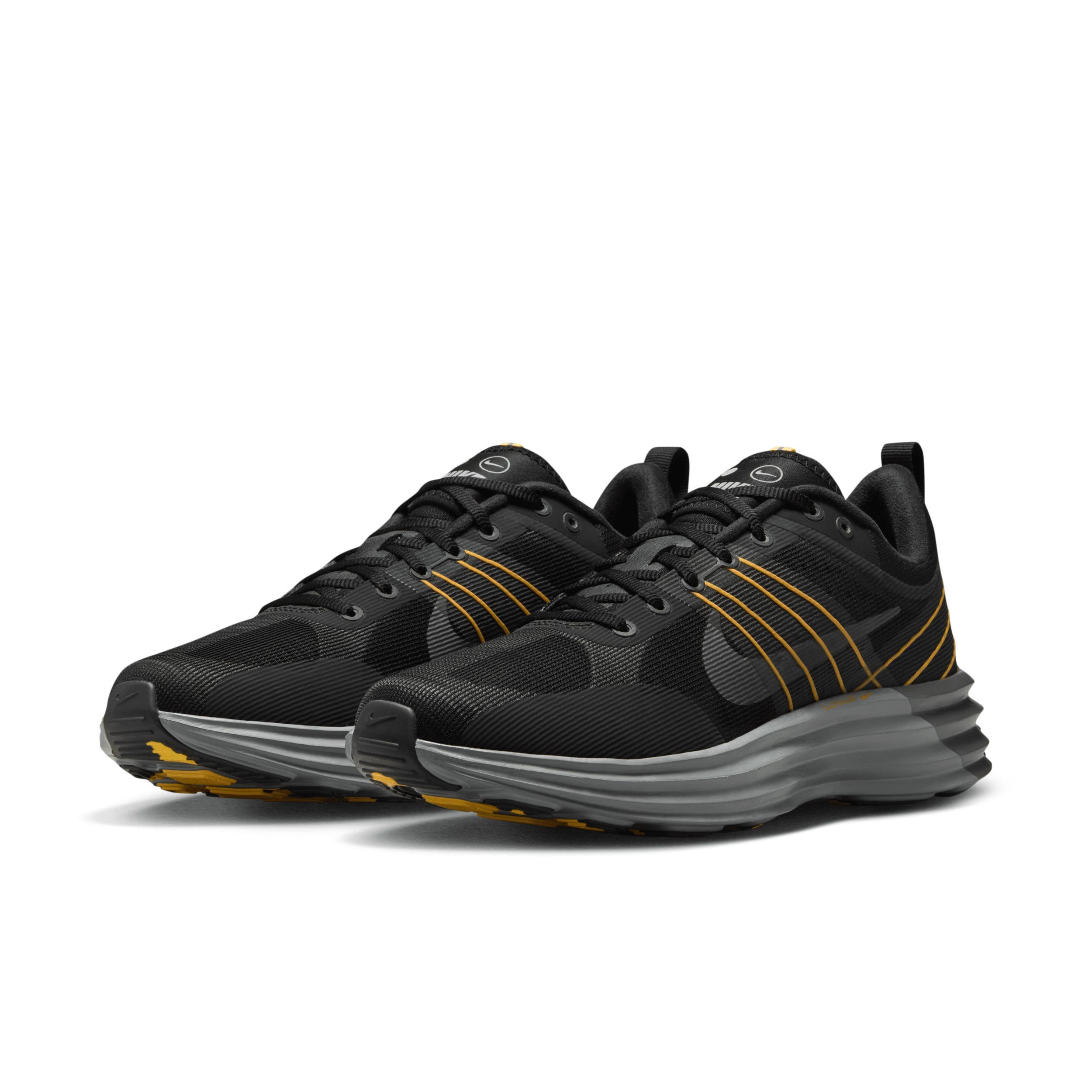 Nike Men's Lunar Roam Shoes Product Image