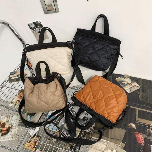 Quilted lain Crossbody Bag Product Image