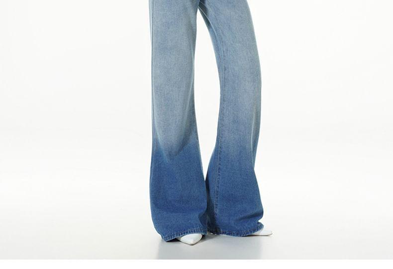 Mid Waist Gradient Washed Flared Jeans Product Image