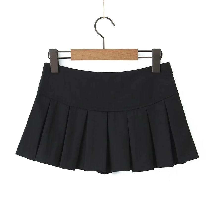 Low Rise Plain Bow Accent Mini Pleated Skirt Product Image