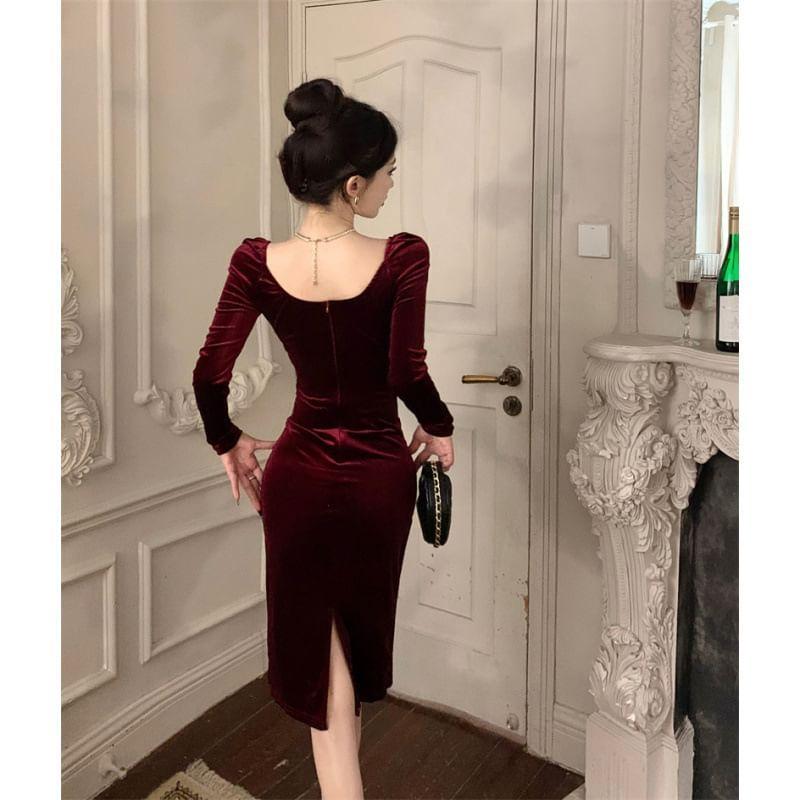 Long-Sleeve Square Neck Velvet Midi Sheath Dress Product Image