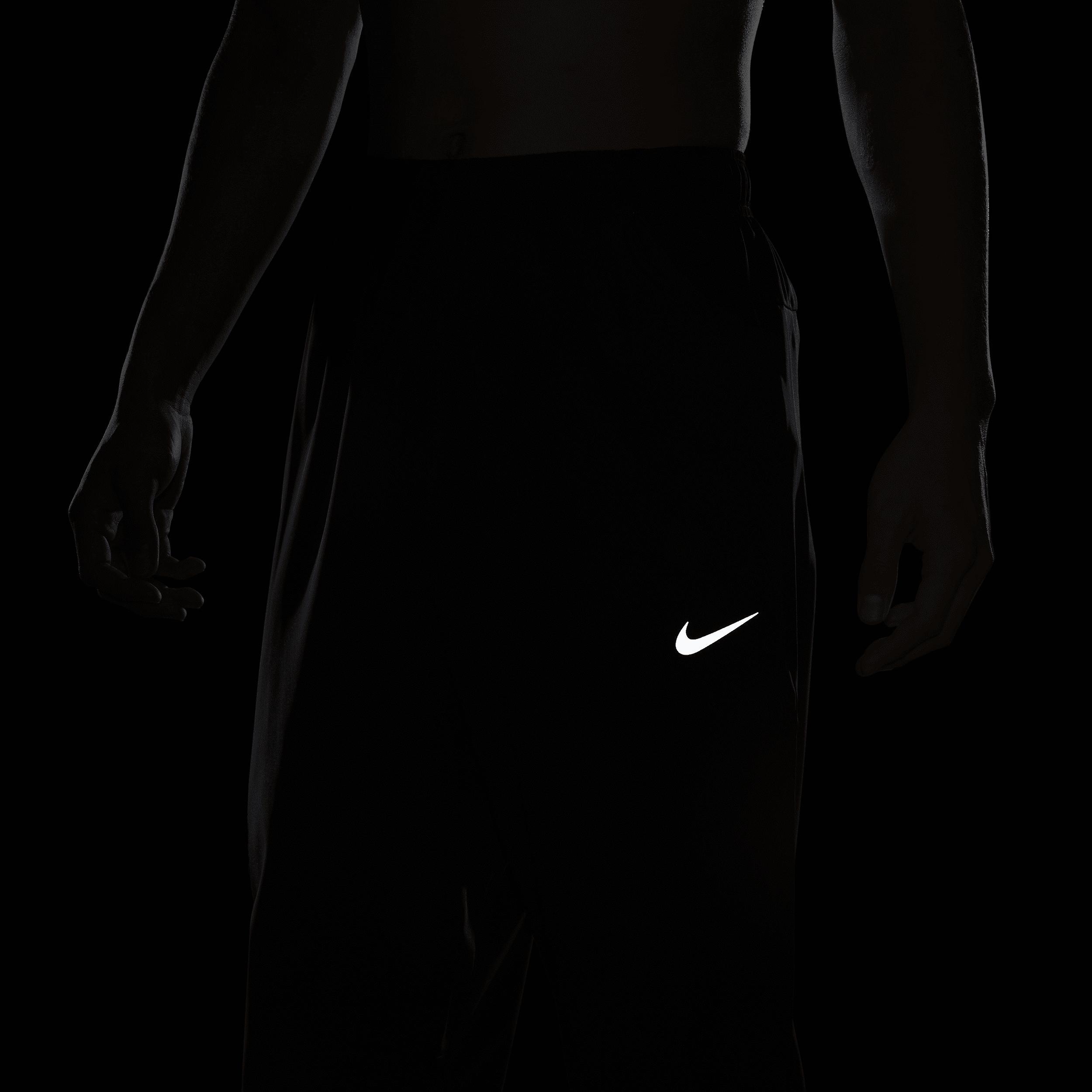 Nike Men's Form Dri-FIT Tapered Versatile Pants Product Image