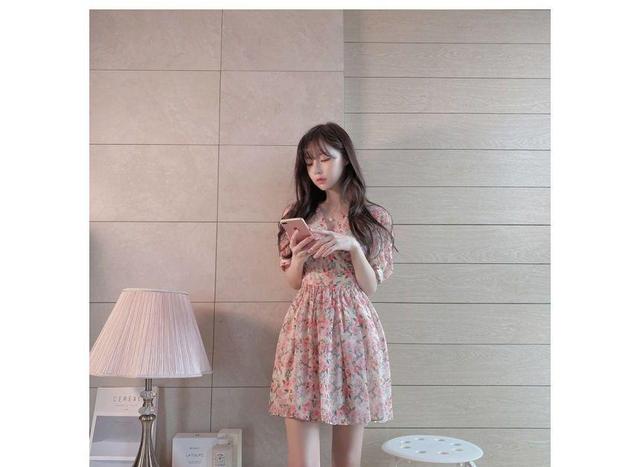 Floral Short-Sleeve V-Neck Mini A-Line Dress Product Image