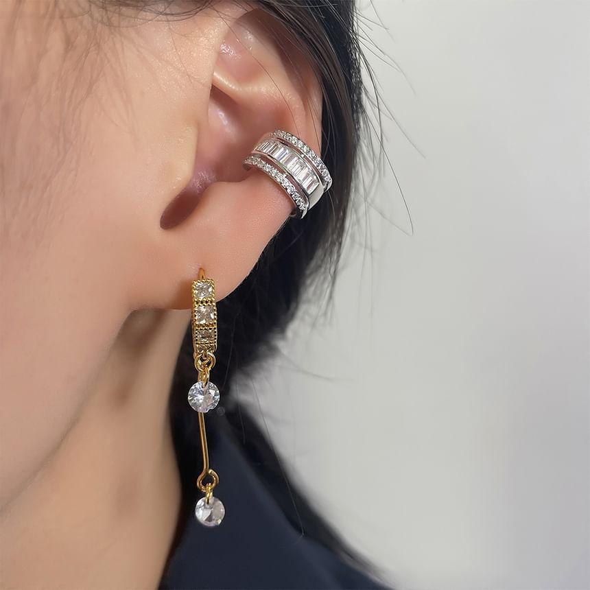 Layered Huggie Earring / Ear Cuff Product Image